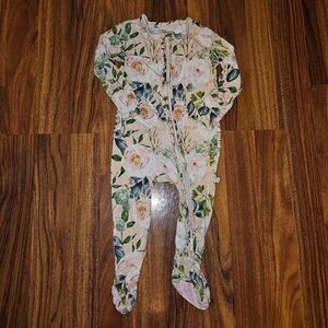 Posh Peanut Green and Pink Vintage Floral Zipper Footie Baby Size 9-12 Months